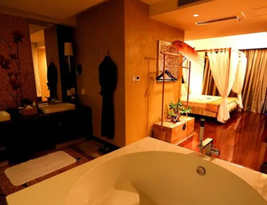 南昌养生会所的黄昏恋：当爱情遇上八十岁